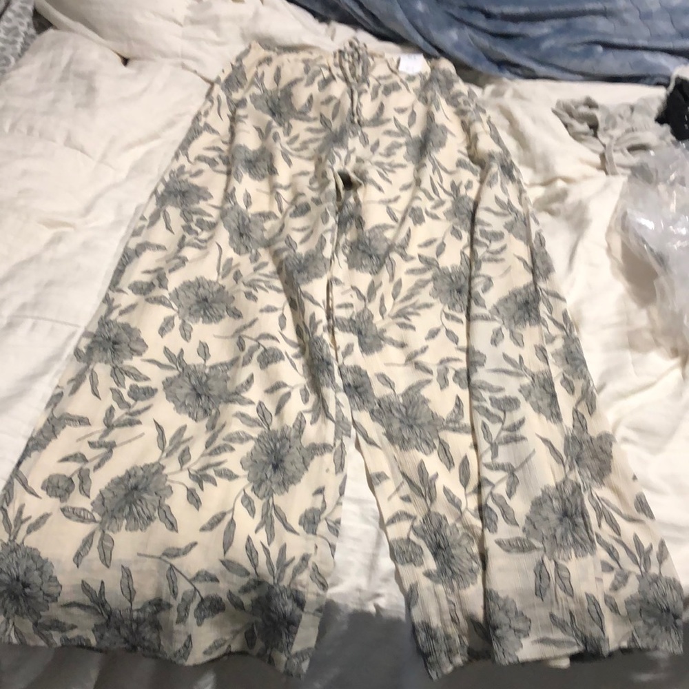 Abercrombie & Fitch pants size small